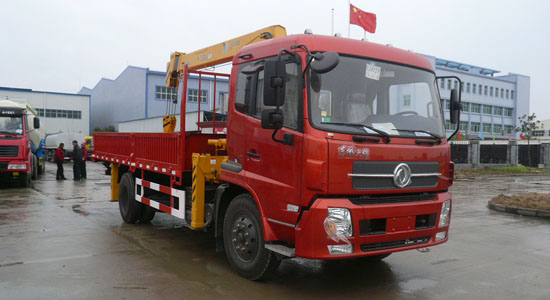 8噸隨車吊多少錢 8噸吊機什么牌子好 隨車吊價格