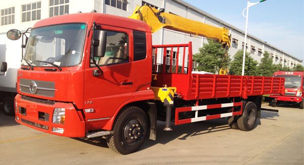 8噸隨車吊多少錢 8噸吊機什么牌子好 隨車吊價格
