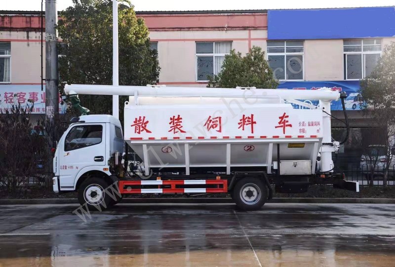 東風多利卡12方散裝飼料運輸車  
