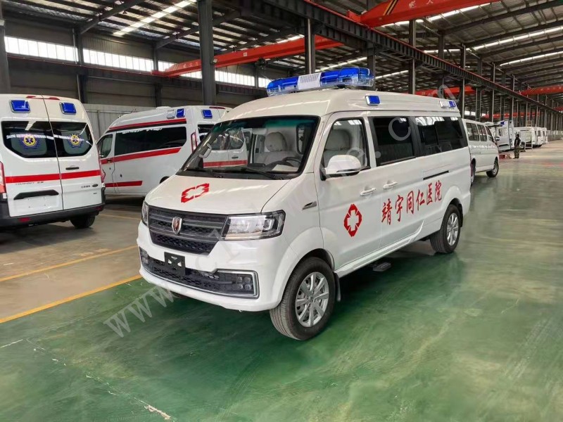 金杯小海獅轉(zhuǎn)運(yùn)型救護(hù)車