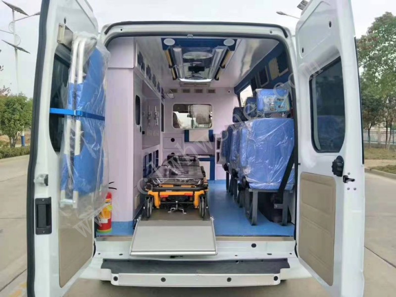 福特V348長軸中頂監護型救護車（客運版）