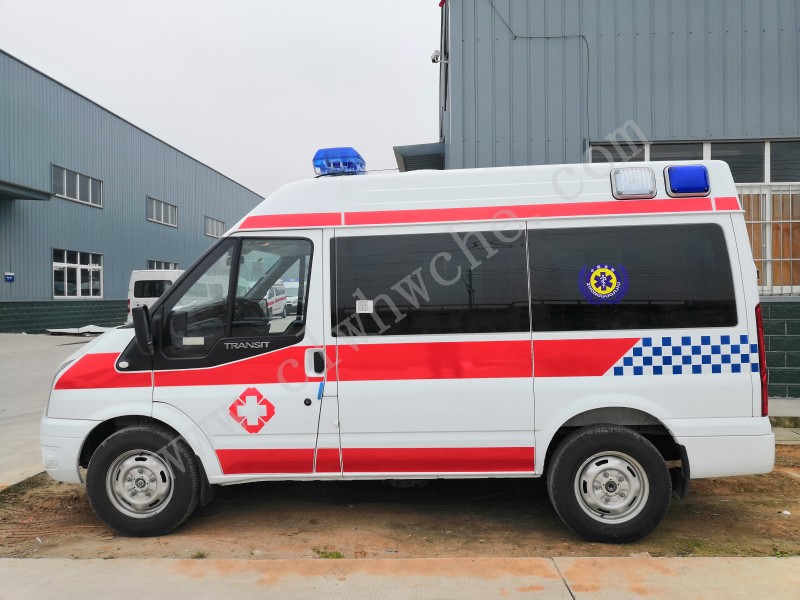 福特V348短軸中頂轉運型救護車