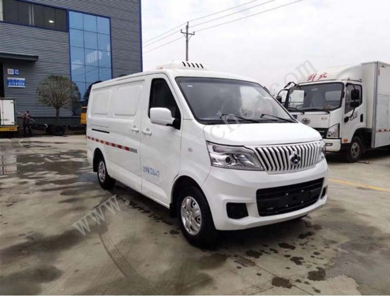 長(zhǎng)安睿行疫苗冷藏車(chē)（容積3.8方）